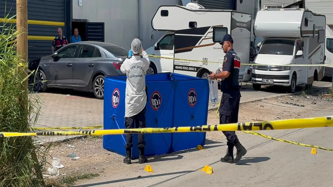 Eşi ve eniştesini tabancayla öldüren şüpheli tutuklandı