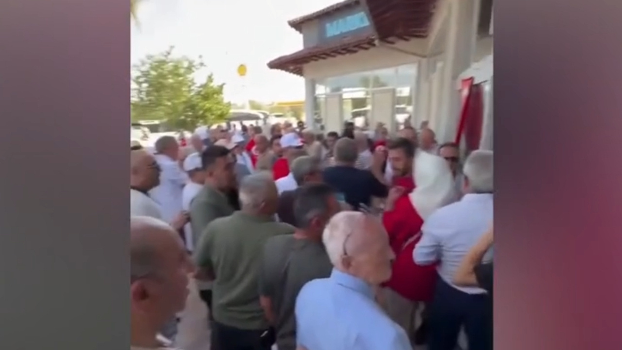Bayrak Mitingi için yola çıkan İYİ Parti kafilesi dinlenme tesisine alınmadı: İl Başkanından tepki